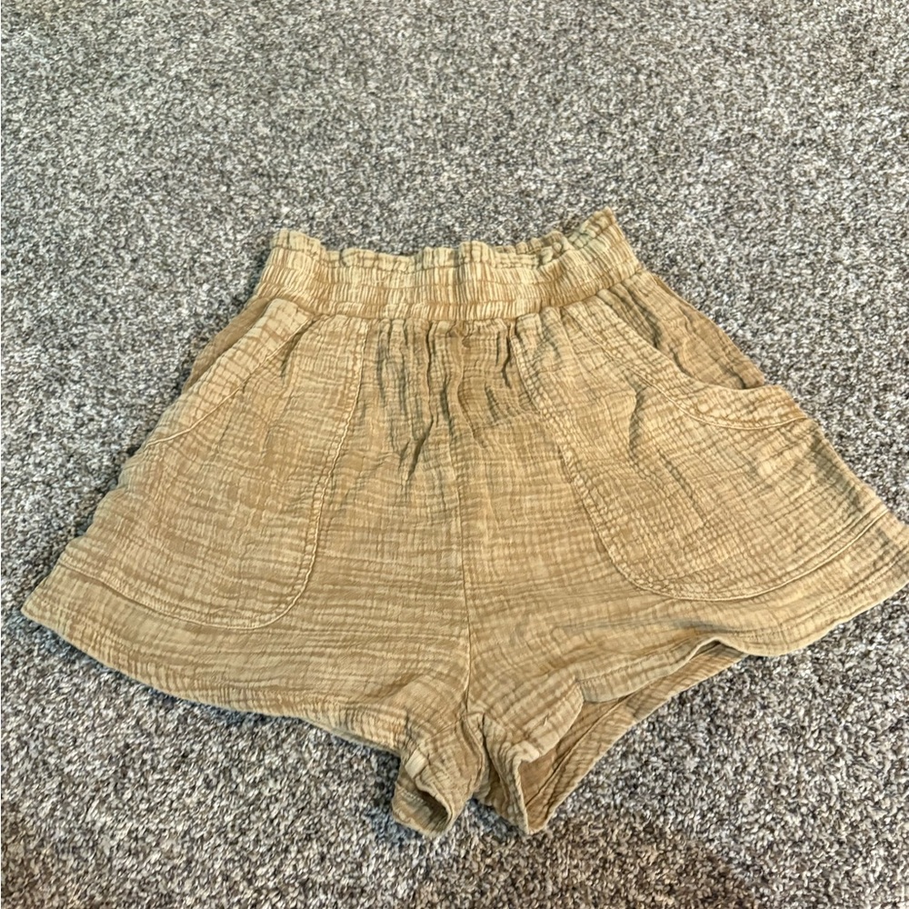 Women's Tan Linen Shorts